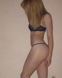 Doğal Güzellik Işıltısı İle Göz Kamaştıran Genç Escort Güzelliği