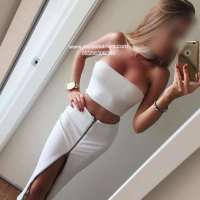 Doğal Güzellik ve Tutkulu Aşk Yolculuğu - Yabancı Escort Lena