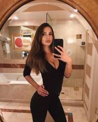 Elit Escort'tan Beklentilerinizi Karşılayacak Cazibeli Kız