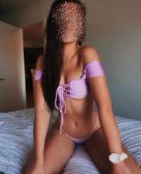 Genç Escort Bölgenin Cazibeli Kızı: Çekici ve Özgün Bir Portre
