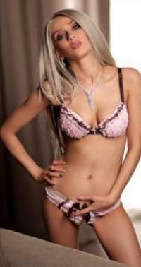 Genç Escort'taki Işıltılı Bir Yıldız: Alev
