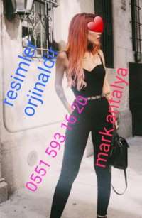 Genç Escort'un Büyüleyici Deneyimi